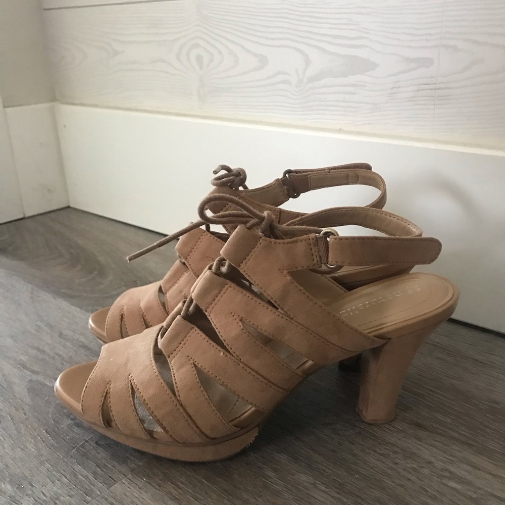 Heels size 8